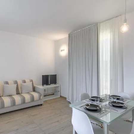 Stunning Capo Falcone Apartments 2 Bedrooms Sleeps 6 Appartement Stintino